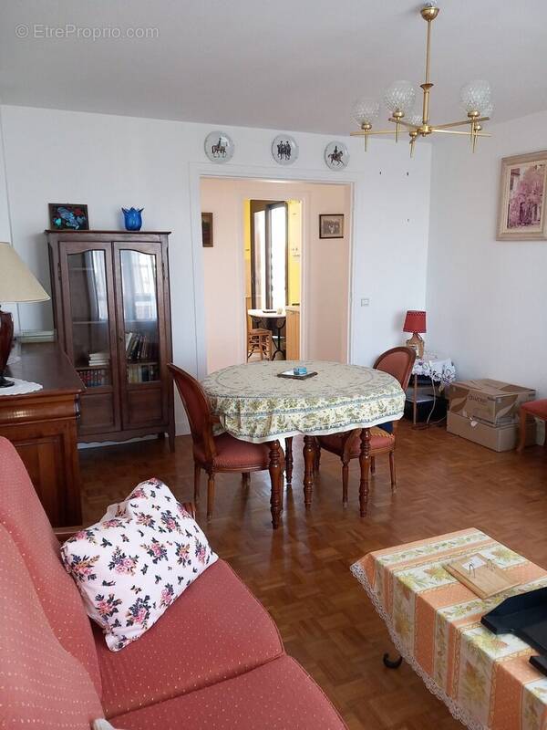 Appartement à MAISONS-ALFORT