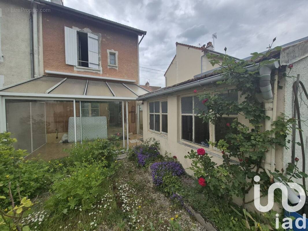 Photo 1 - Maison à ROMILLY-SUR-SEINE