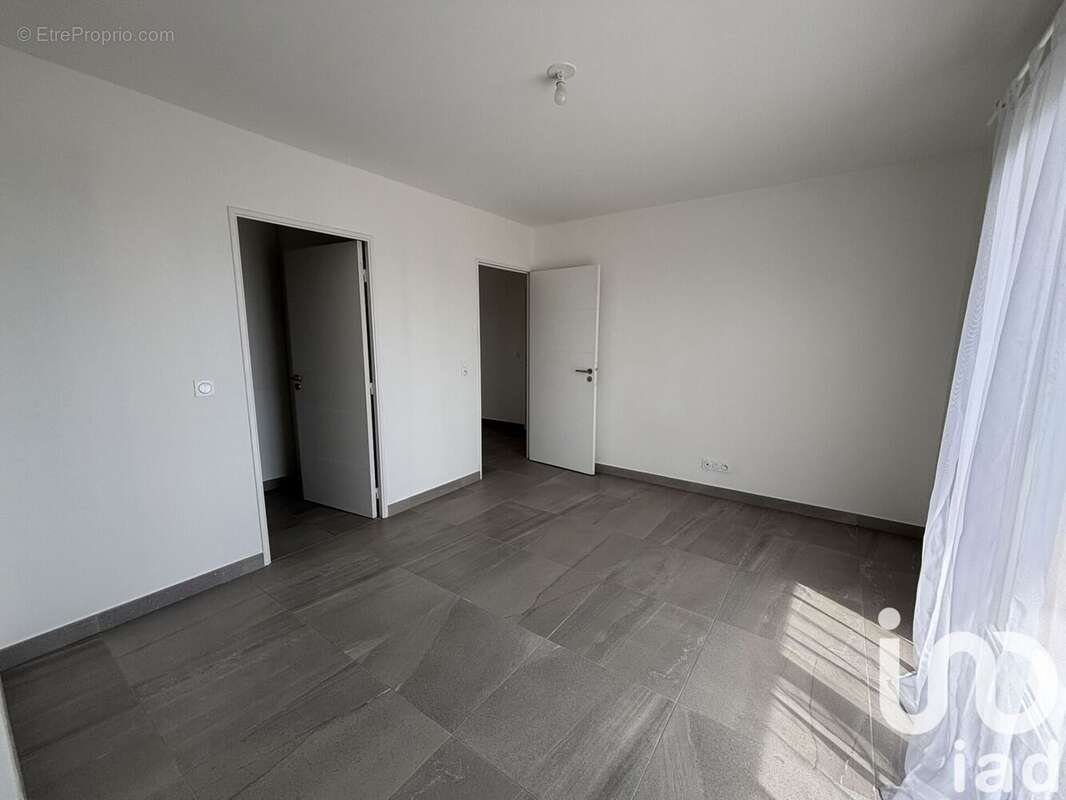 Photo 8 - Appartement à SAINT-LAURENT-DU-VAR