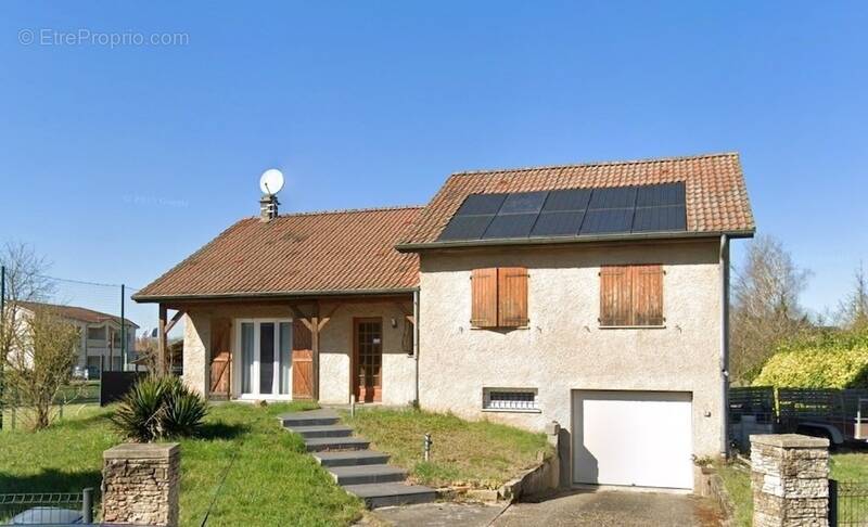 Maison à LOUVIGNY