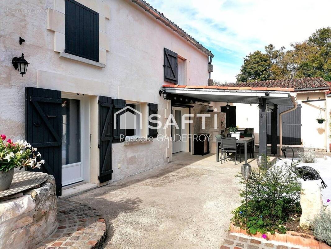 Photo 1 - Maison à PONS
