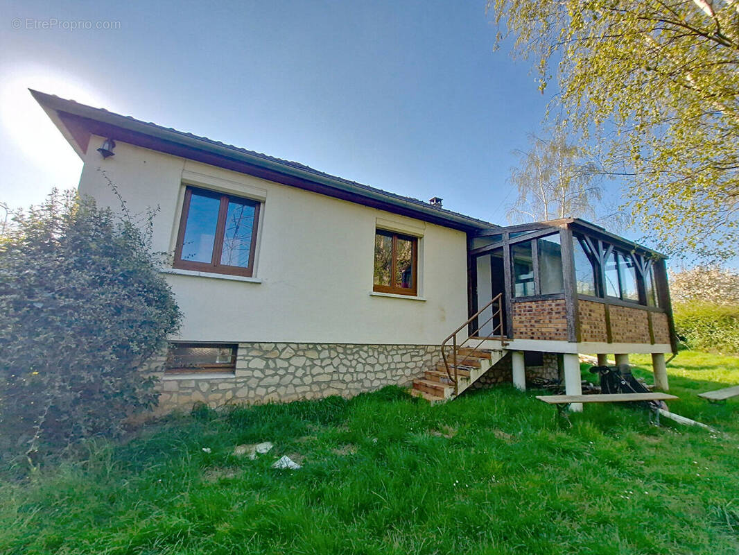 Maison à MERU
