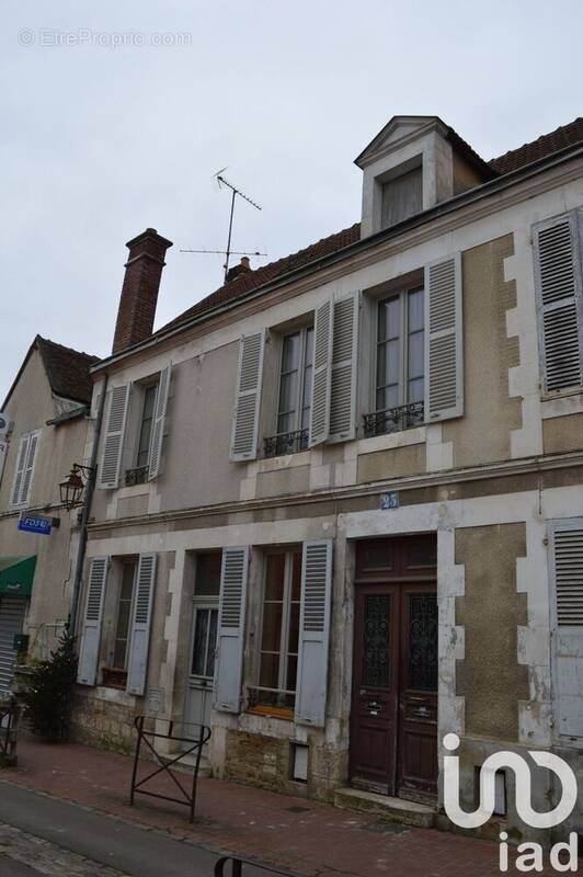 Photo 1 - Maison à AUXERRE