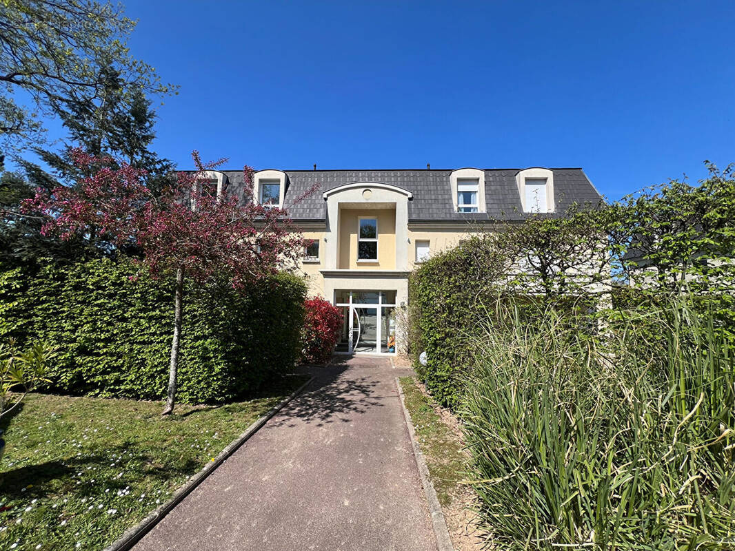 Appartement à PETIT-COURONNE