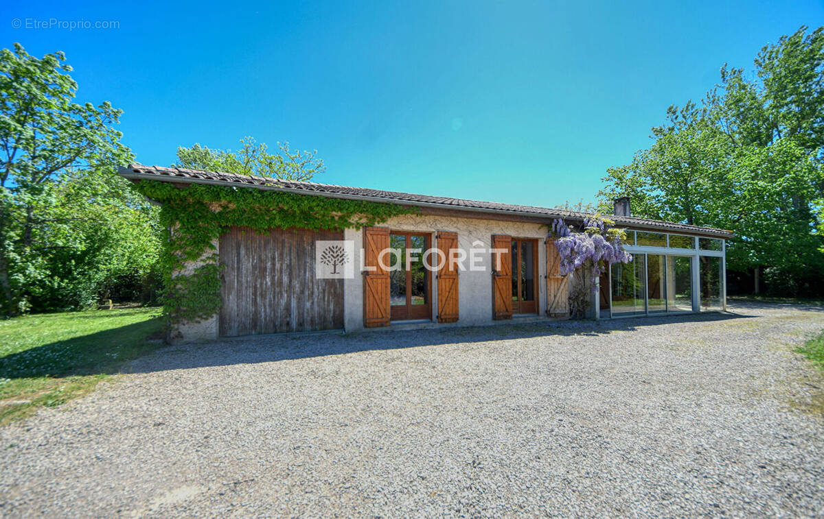 Maison à LISLE-SUR-TARN