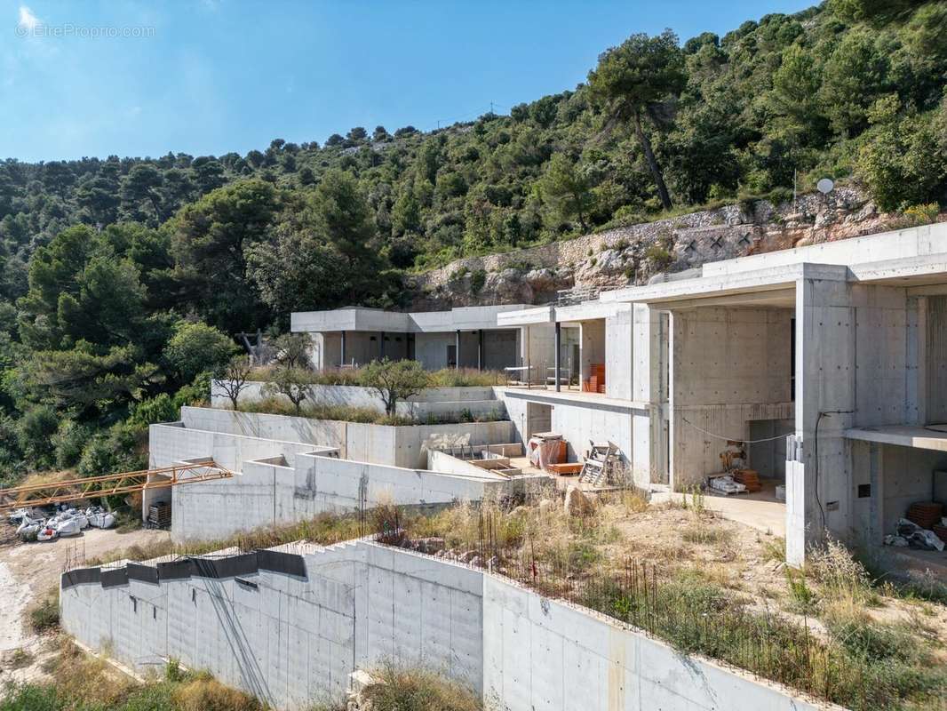 Maison à EZE