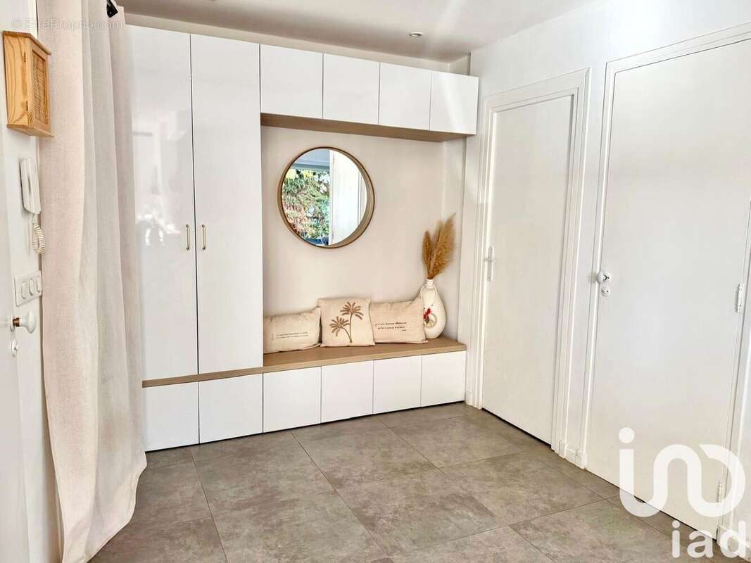 Photo 9 - Appartement à SAINT-LAURENT-DU-VAR