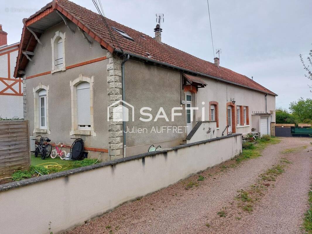 Photo 1 - Maison à LA CHARITE-SUR-LOIRE