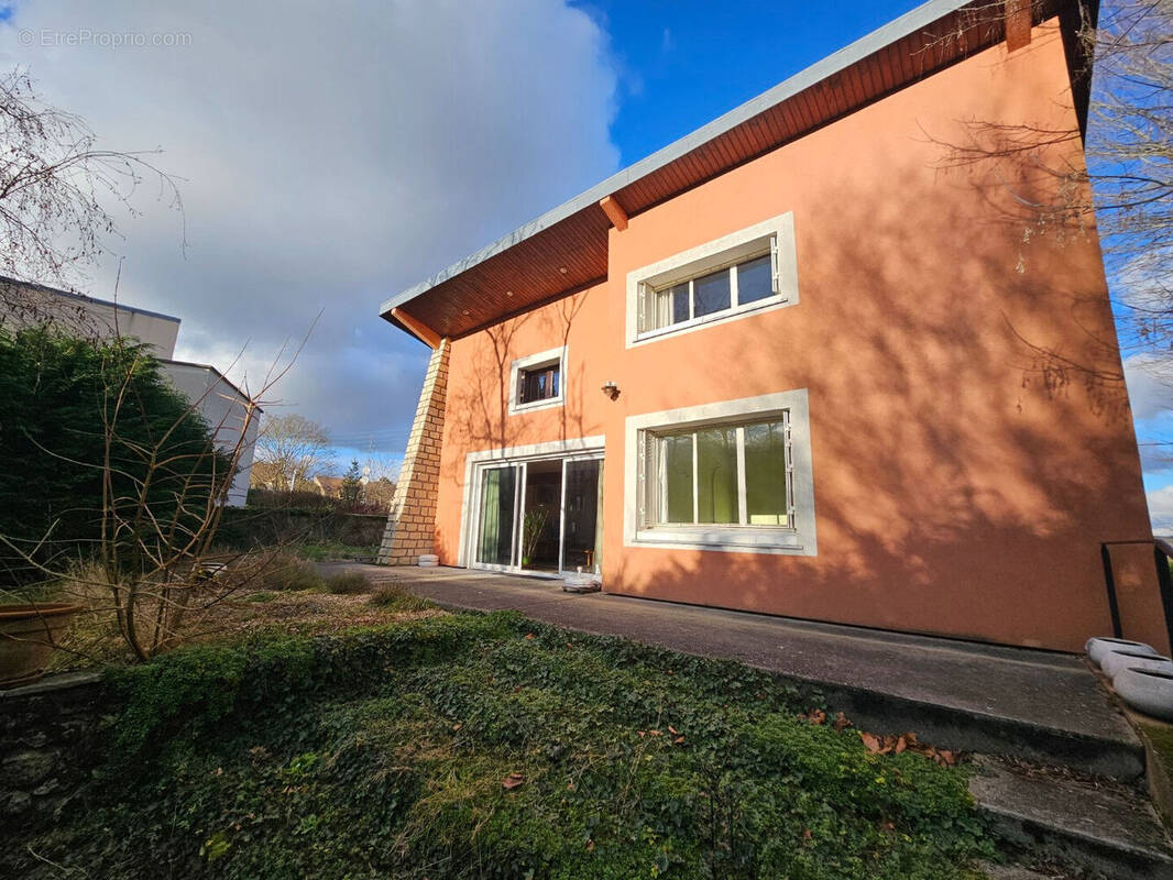 Maison à MONTGERON