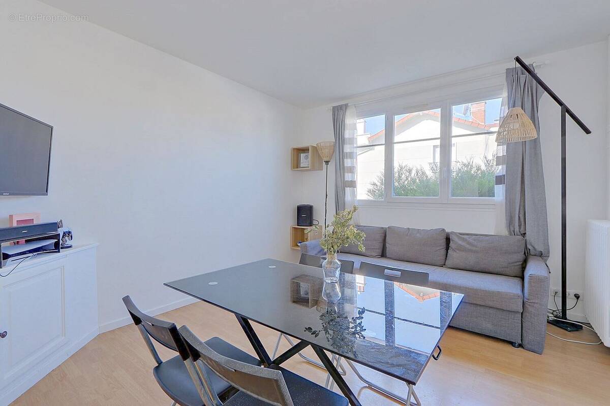 Appartement à COLOMBES