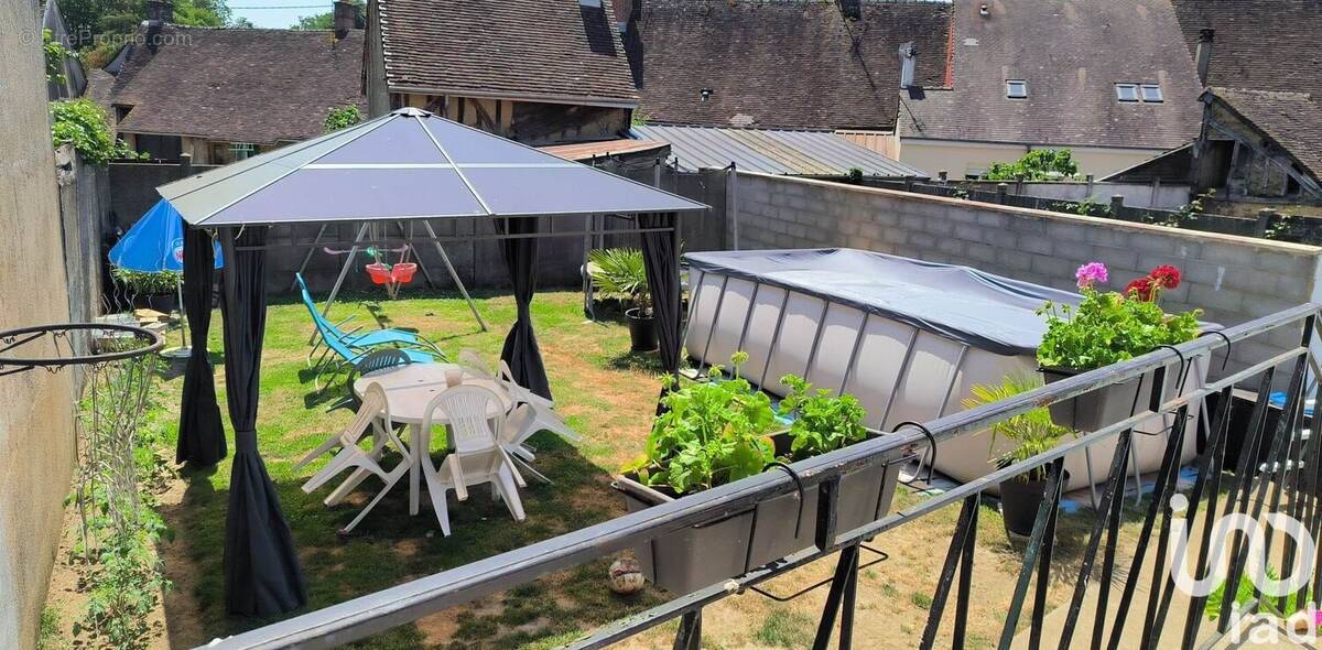 Photo 1 - Maison à COURTALAIN