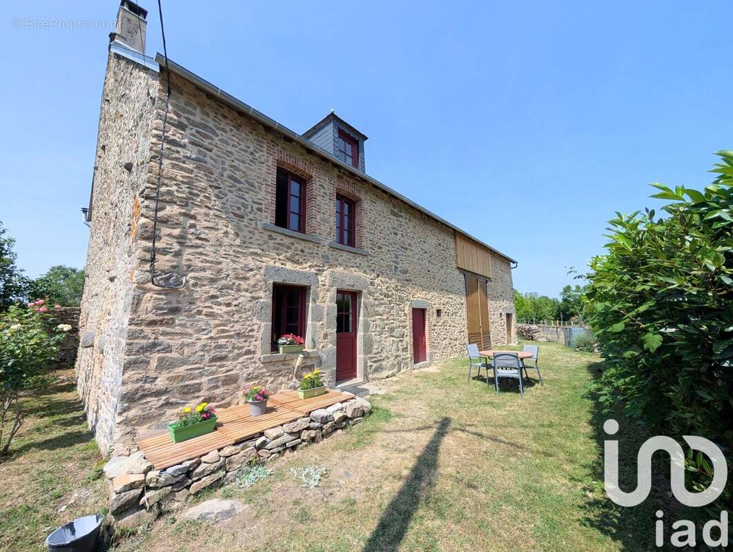 Photo 1 - Maison à PIONNAT