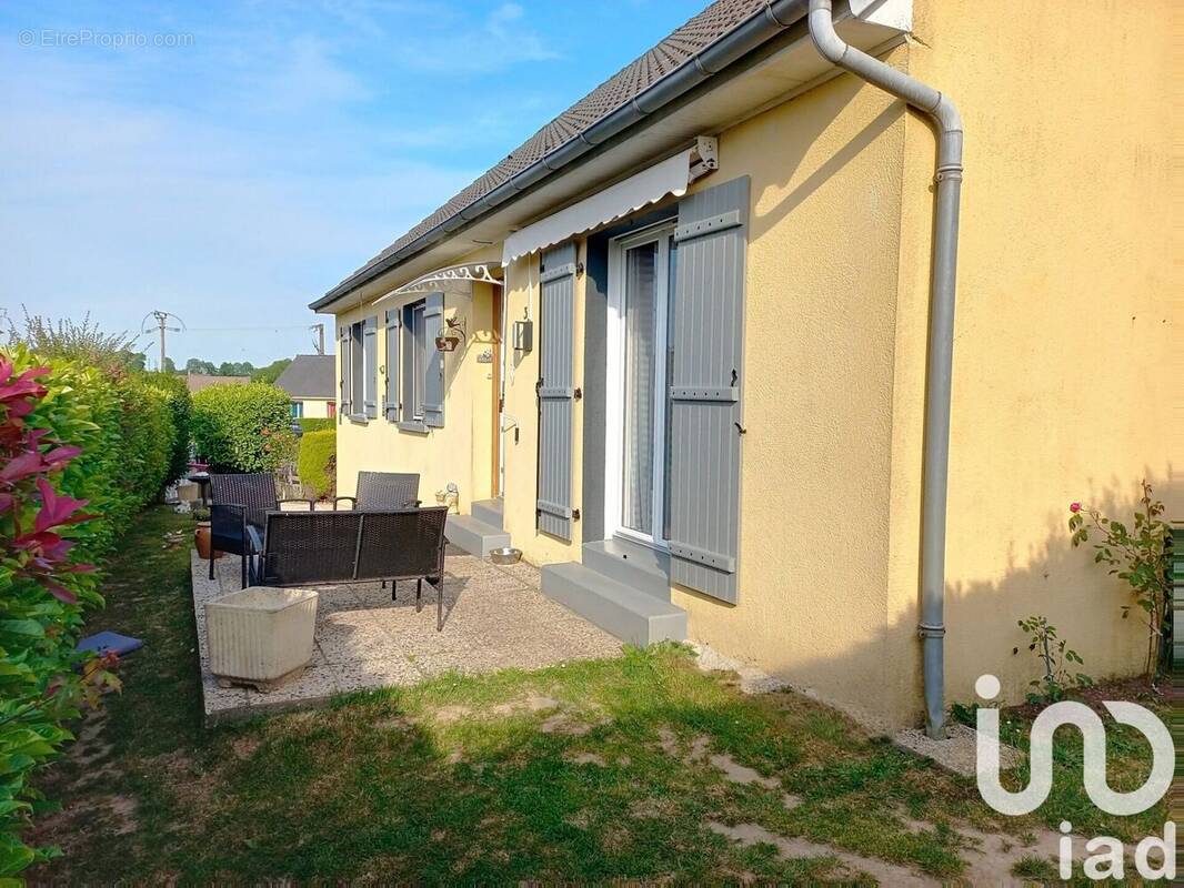 Photo 1 - Maison à VILLEDIEU-LES-POELES