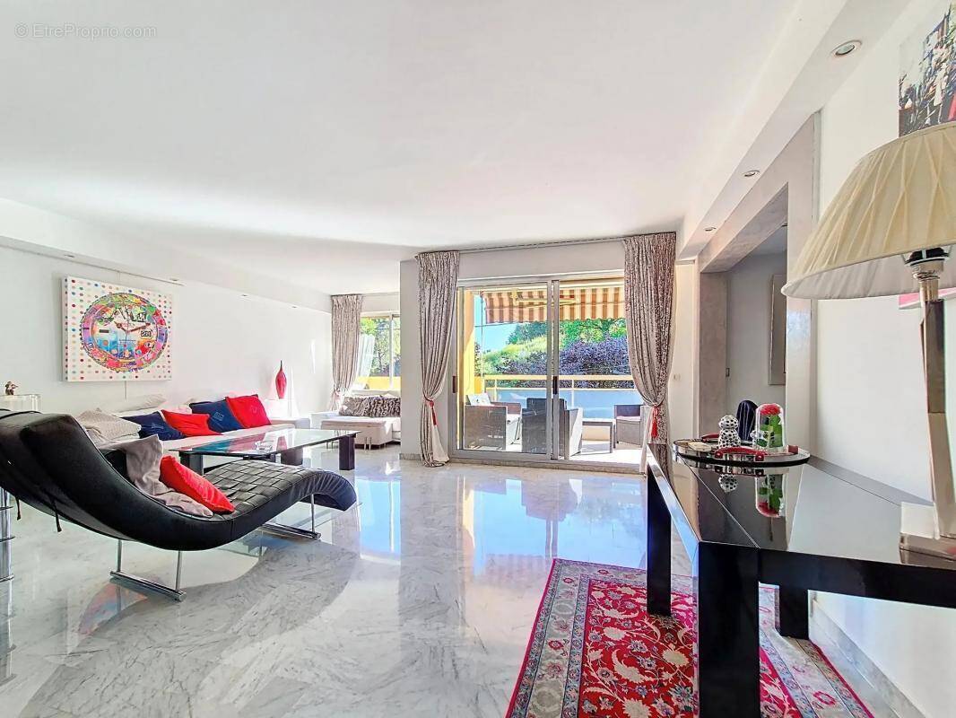 Appartement à CAGNES-SUR-MER