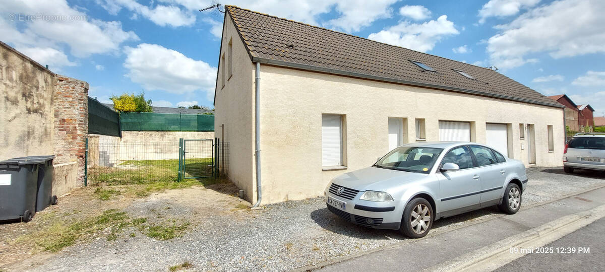 Maison à RAILLENCOURT-SAINTE-OLLE