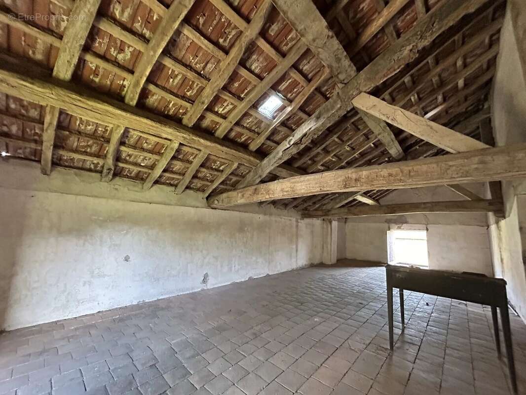 Maison à CLUNY