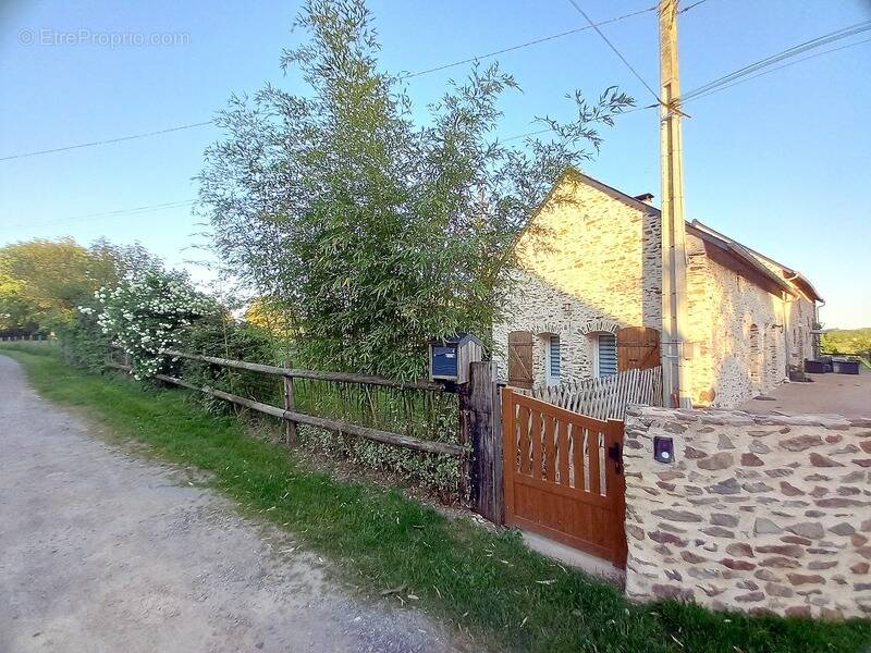 Maison à ARGENTRE