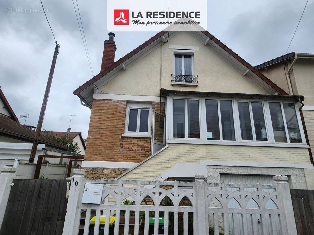 Maison à MONTIGNY-LES-CORMEILLES