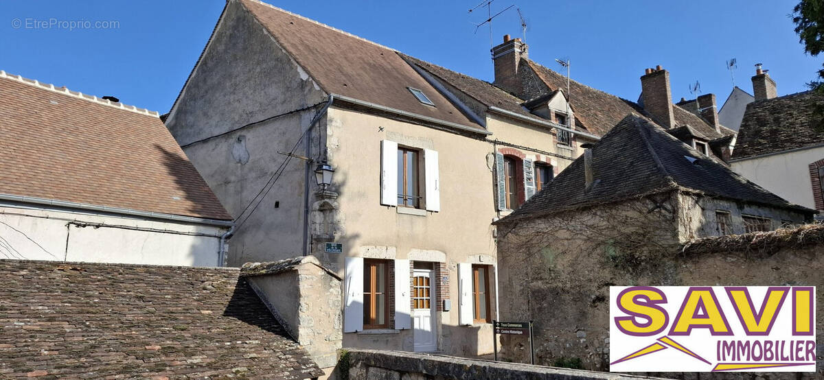 Maison à FERRIERES-EN-GATINAIS