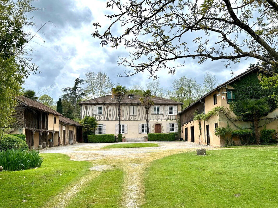 à vendre propriété côté Mirande avec piscine - Maison à MIRANDE