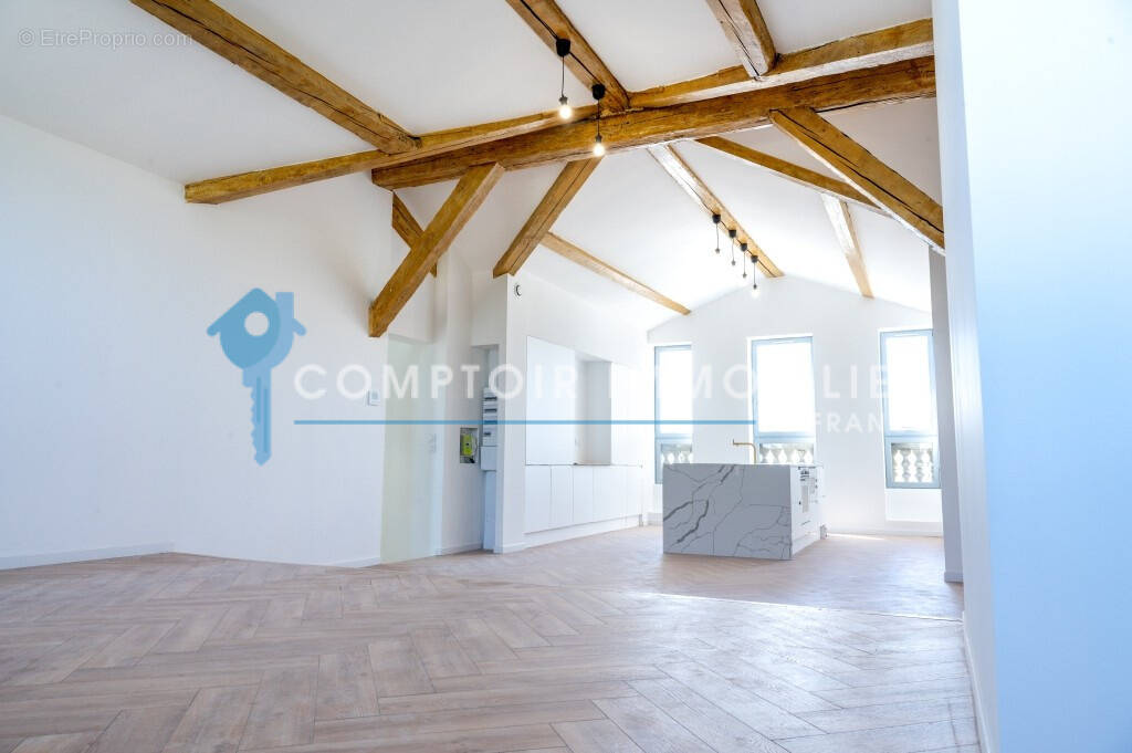 Appartement à NIMES