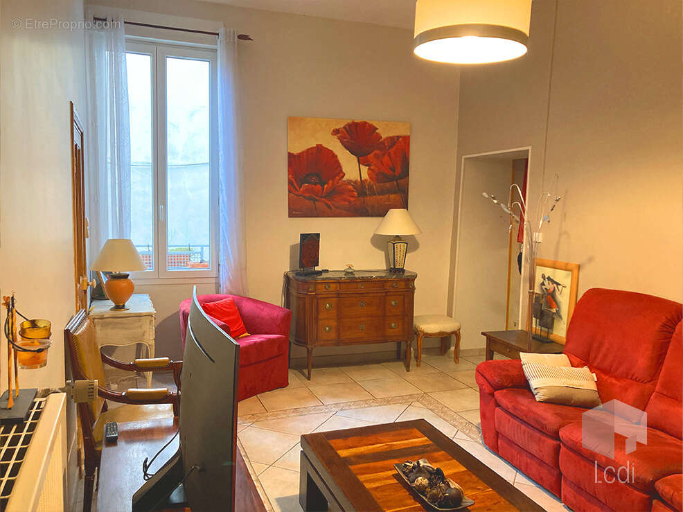 Maison à MONTELIMAR