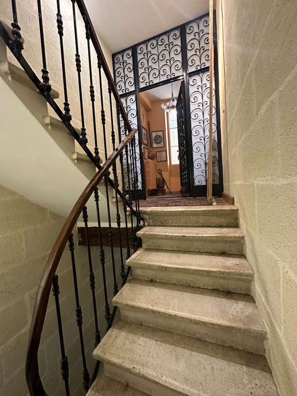 Appartement à LA ROCHE-CHALAIS