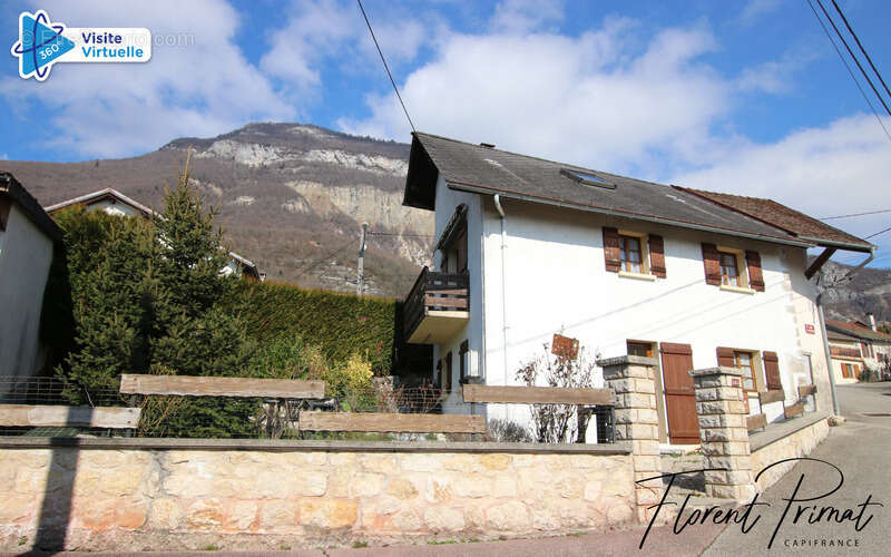 Maison à CULOZ