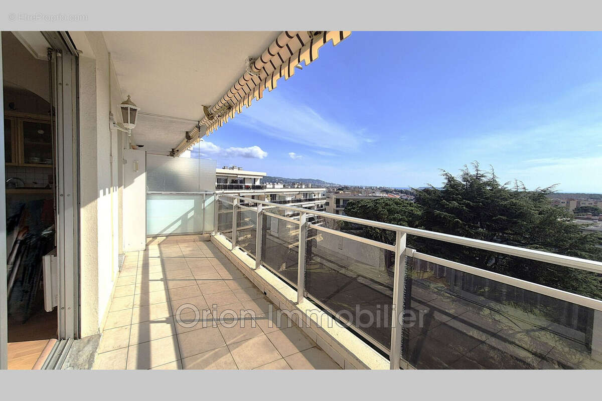 Appartement à MANDELIEU-LA-NAPOULE