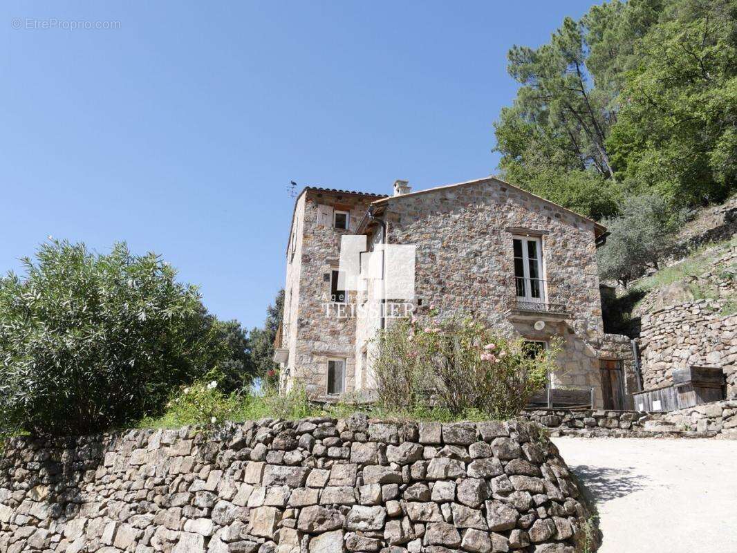 Maison à JOYEUSE
