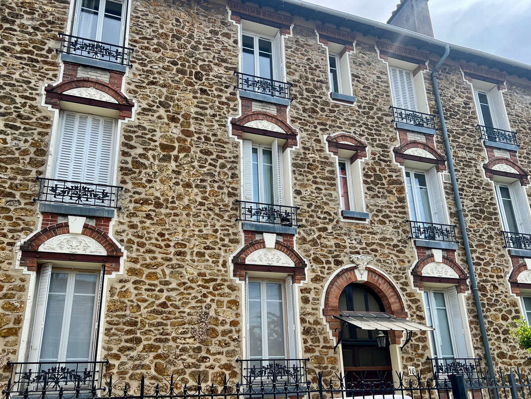 Appartement à VIRY-CHATILLON
