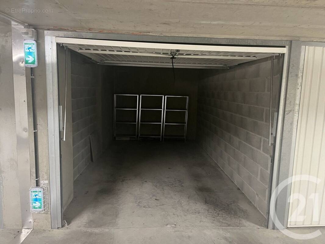 Parking à LYON-7E