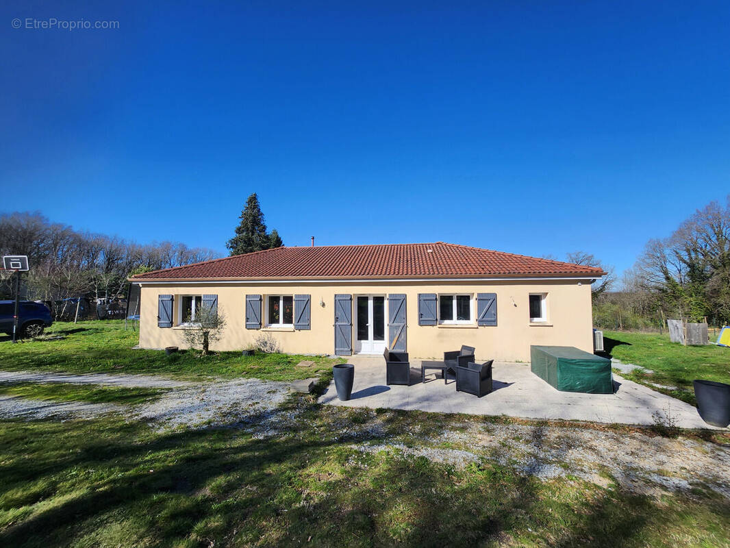 Photo 1 - Maison à ROYERES