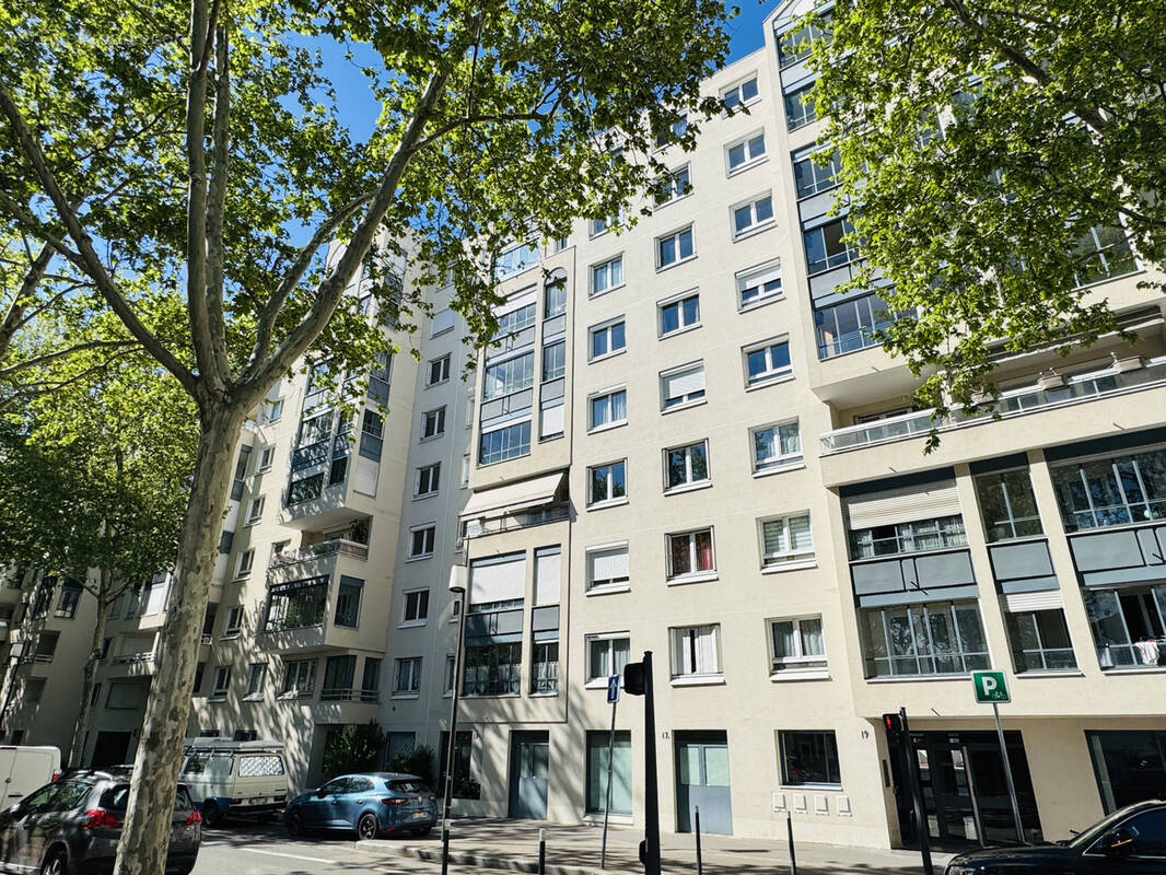 Parking à LYON-3E