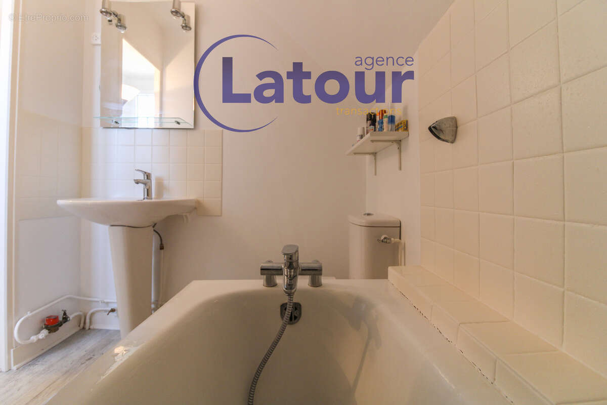 Appartement à GREGES