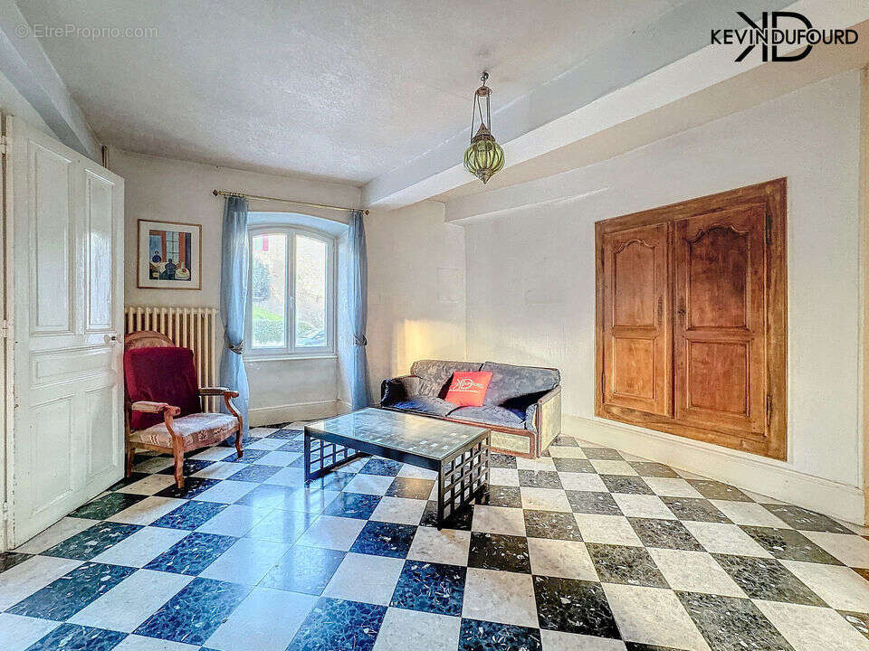 Maison à UCEL