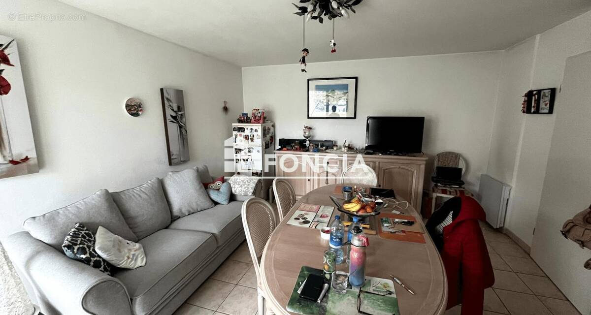 Appartement à AVION