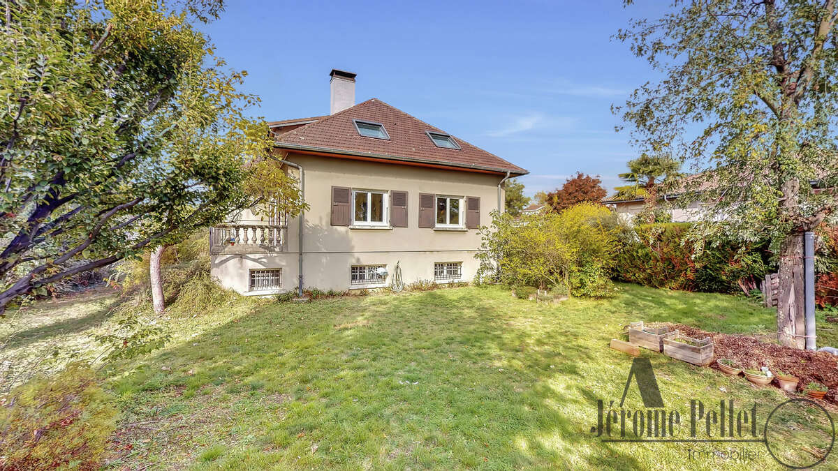 Maison à TERNAY
