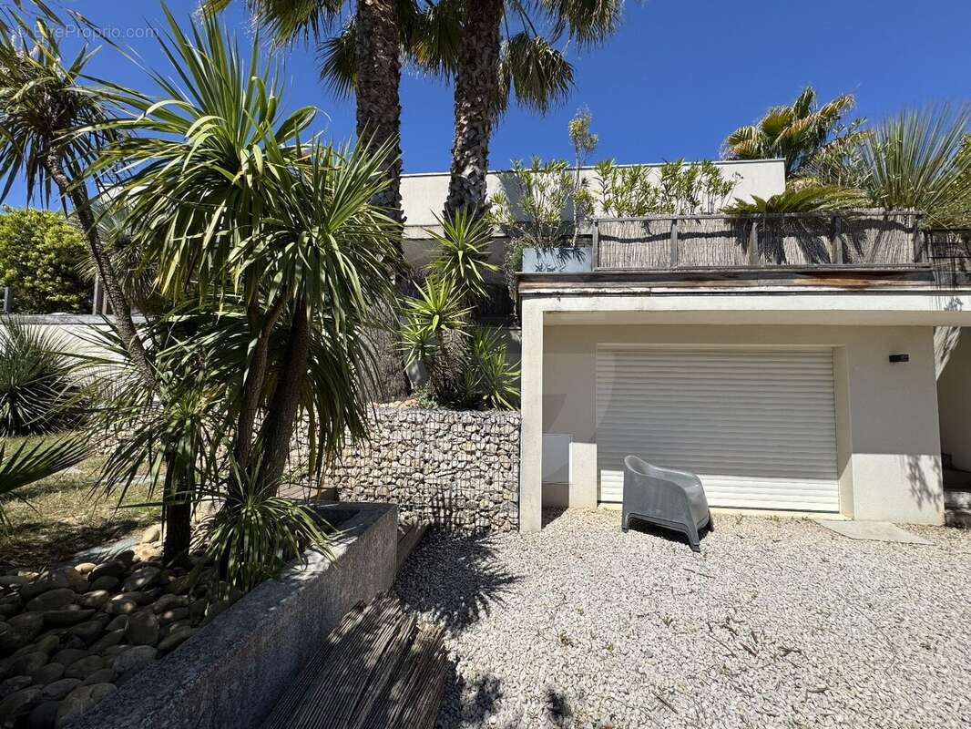 Maison à BOUZIGUES