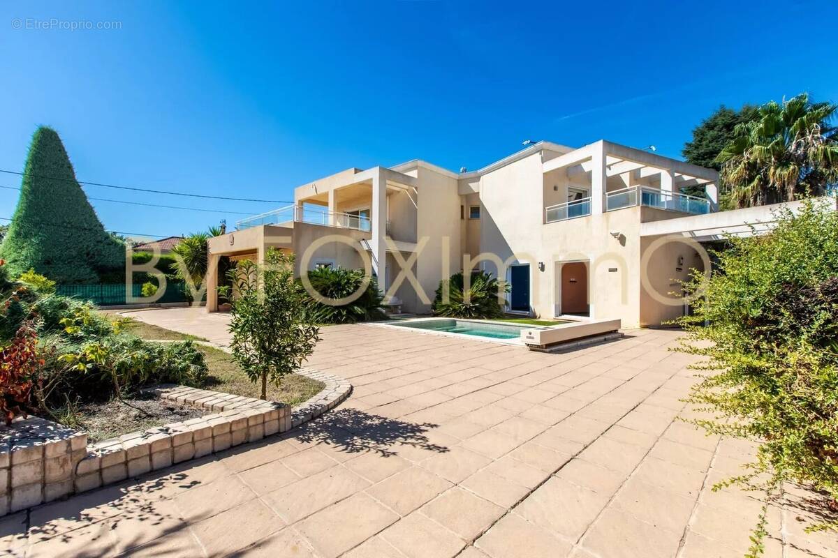 Maison à CAGNES-SUR-MER