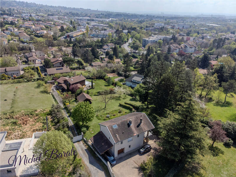 Maison à DARDILLY