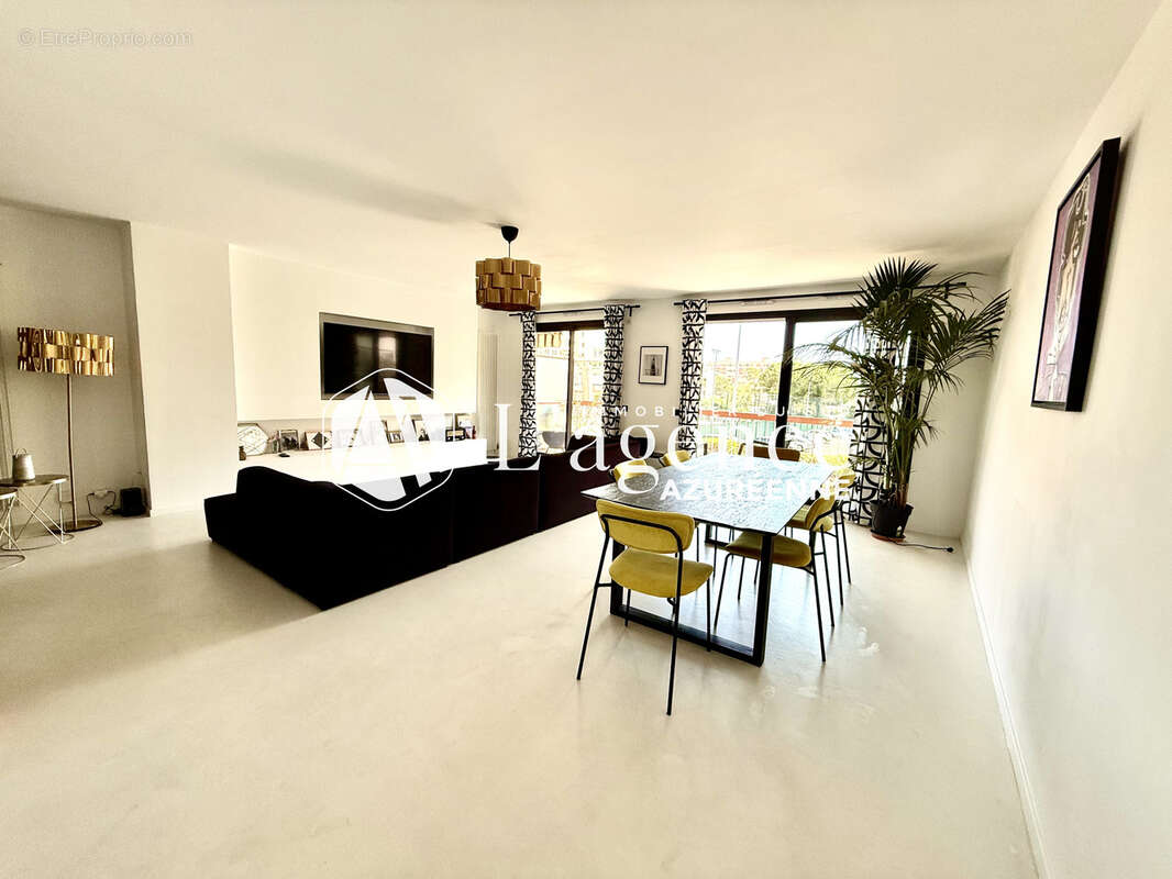 Appartement à CAGNES-SUR-MER