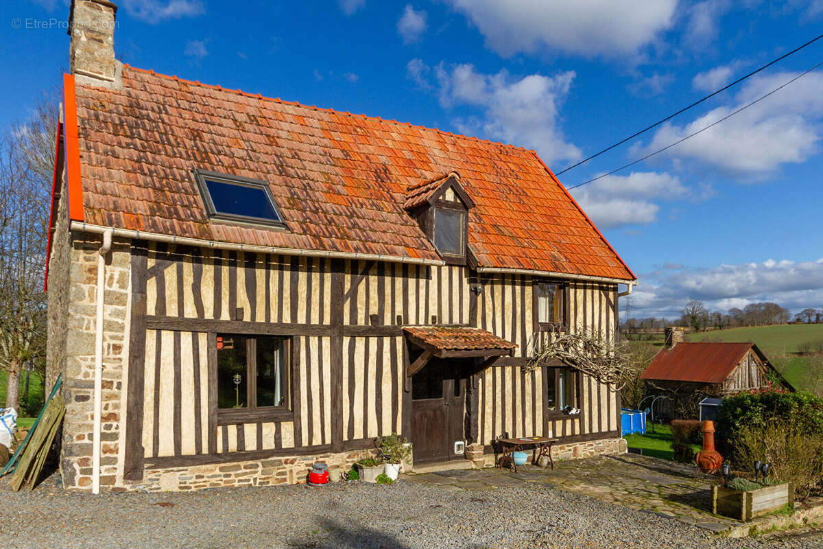 Maison à ISIGNY-LE-BUAT
