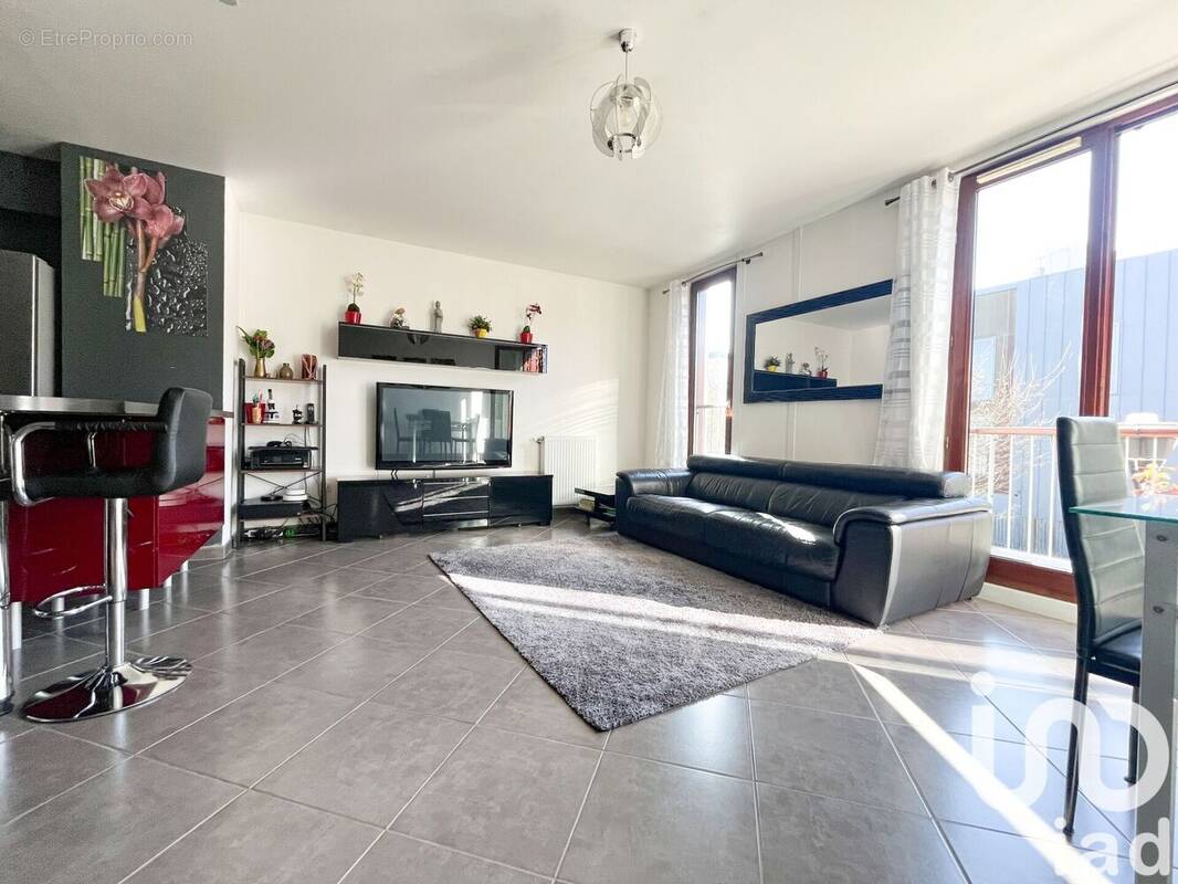 Photo 1 - Appartement à LES ULIS