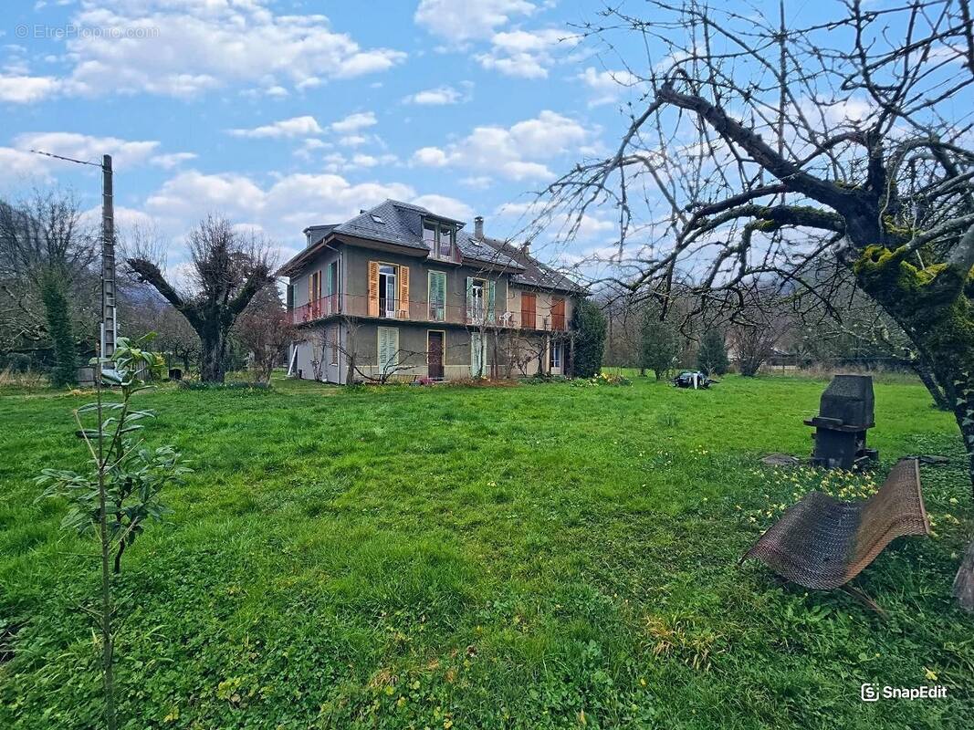 Appartement à BAGNERES-DE-LUCHON