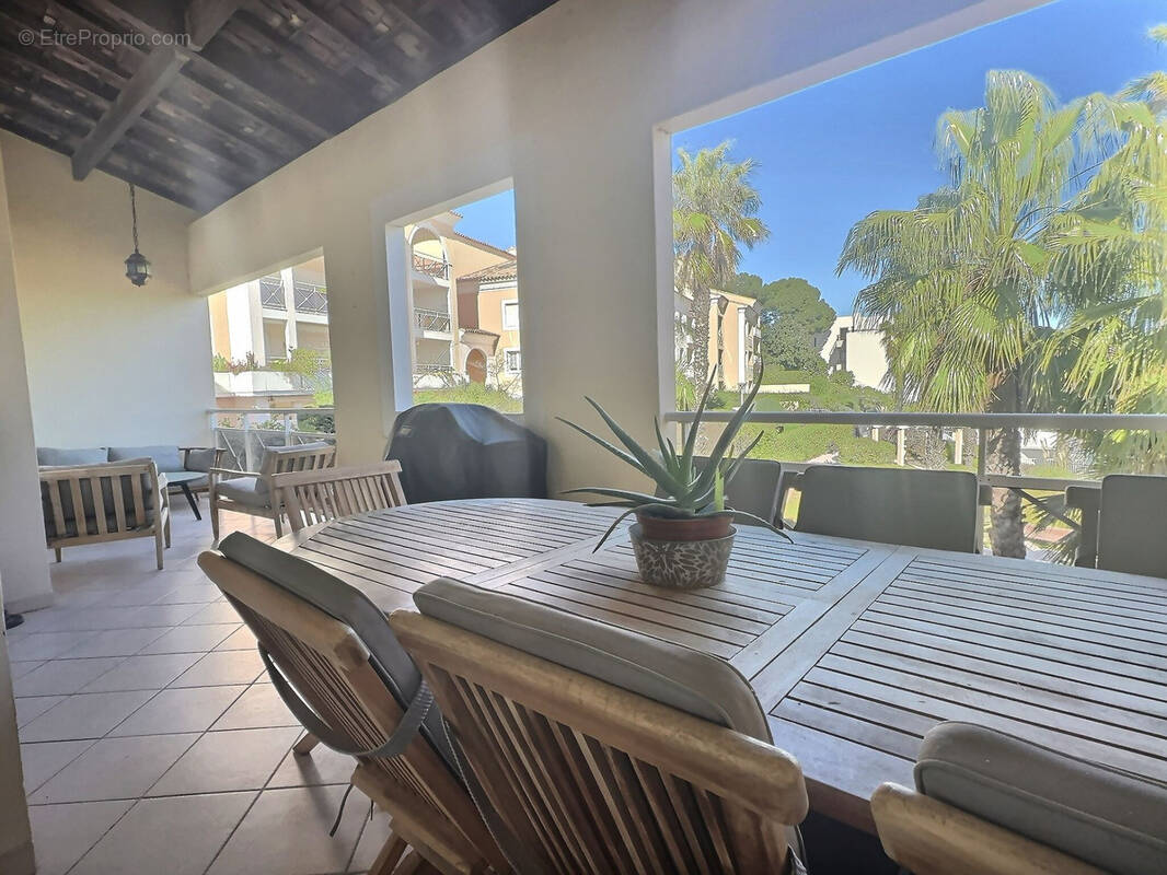 Appartement à HYERES