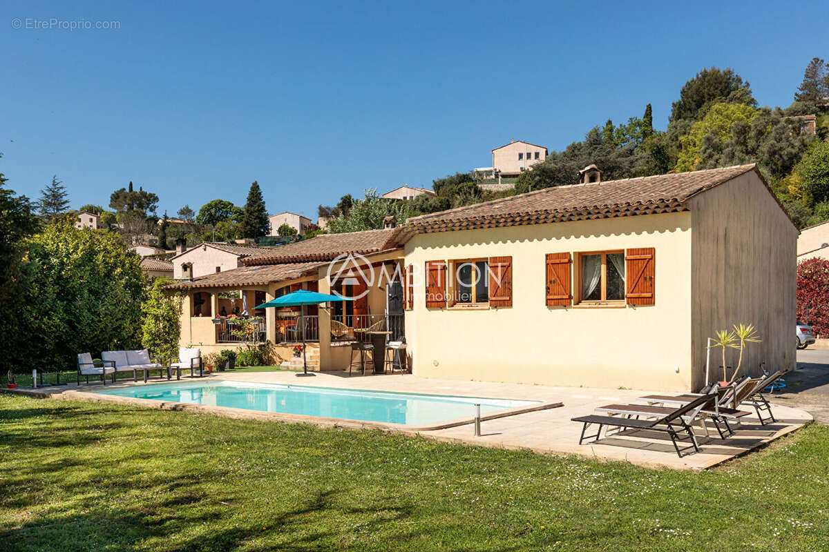 Maison à PEGOMAS