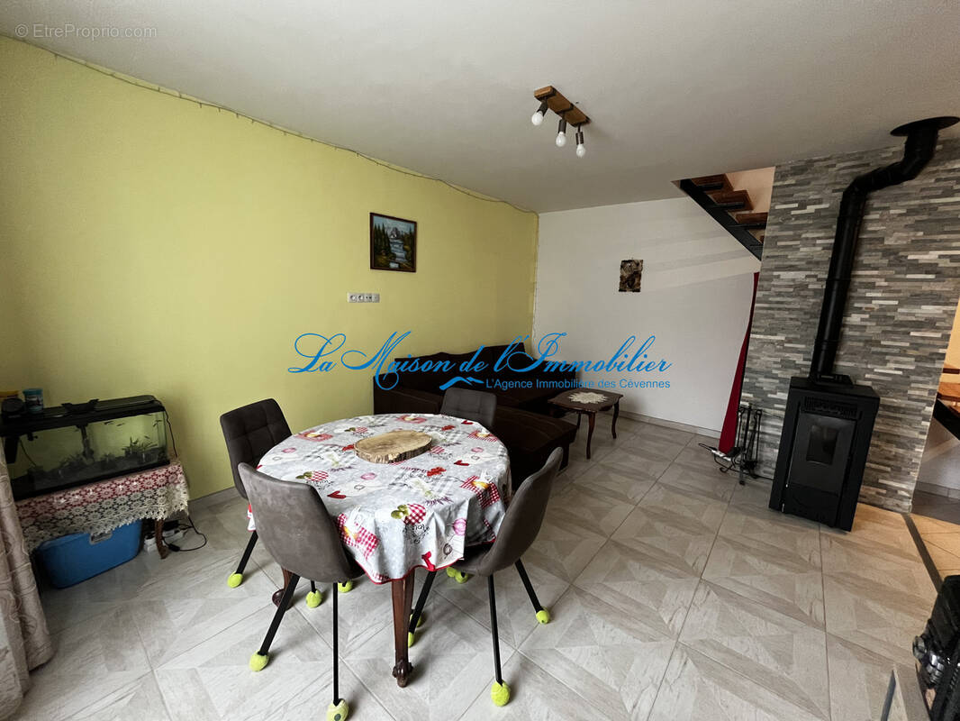Appartement à BESSEGES