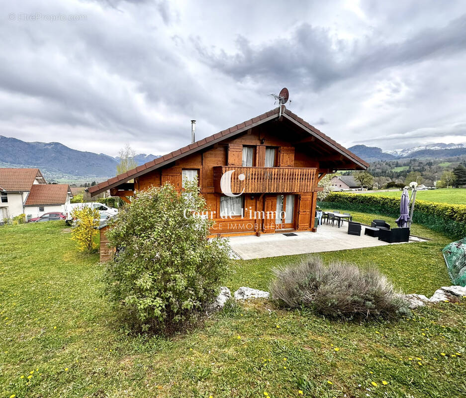 Maison à PEILLONNEX
