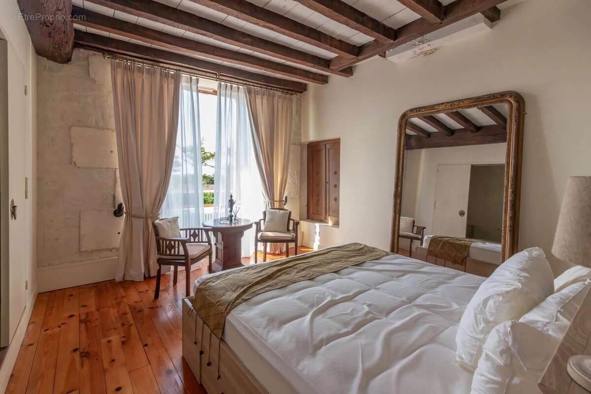 Maison à SEGONZAC